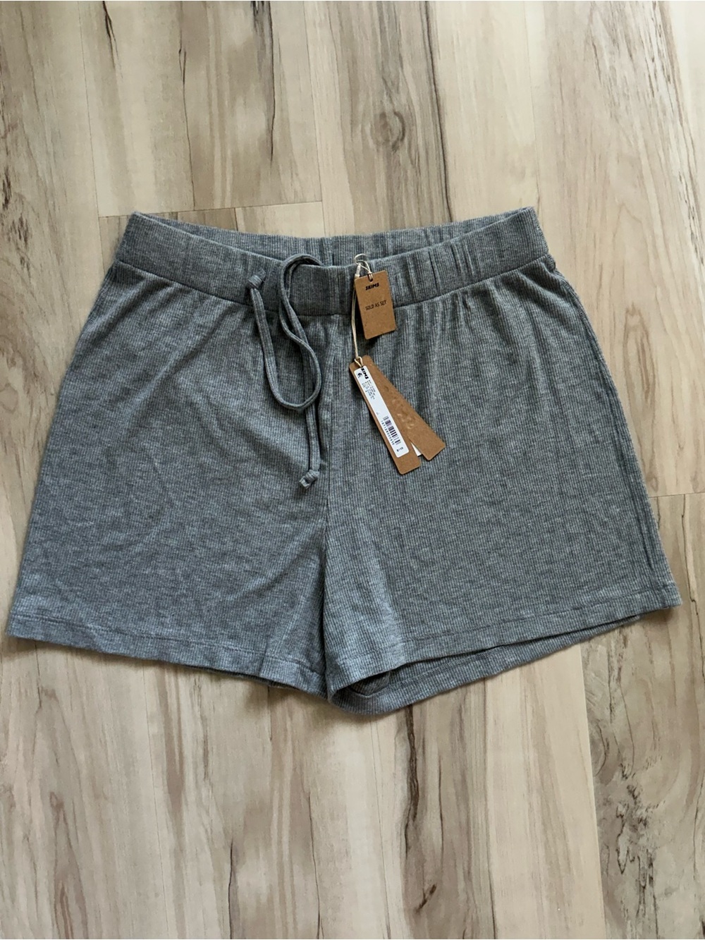 SKIMS Gray Ribbed Lounge Shorts - NWT